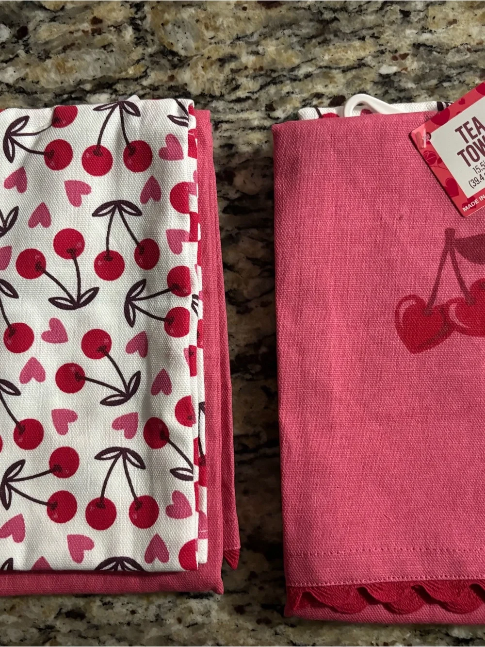 2 Pack Cherry Print Tea Towels (Total of 4 Towels)